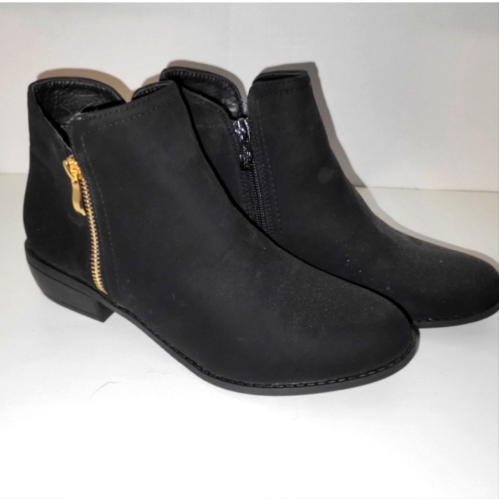 Woman's Boots